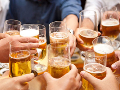 Đàn ông Việt Nam uống rượu nhiều nhất thế giới