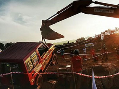 Những nhà vô địch ở giải đua xe ô tô địa hình Việt Nam