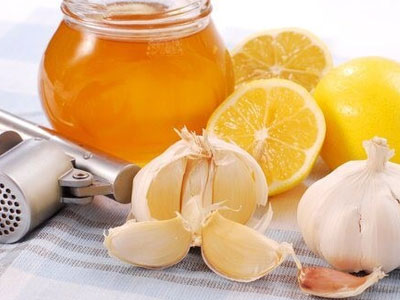 Bài thuốc từ tỏi và chanh giúp đánh bay mỡ bụng