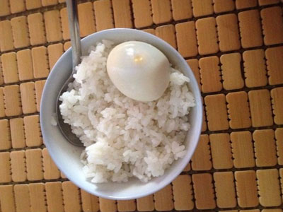 Con dâu cười trong nước mắt vì bữa sáng mẹ chồng chuẩn bị