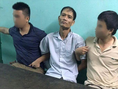 Nghi phạm sát hại 4 bà cháu nhỏ nước mắt ký biên bản hỏi cung