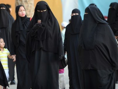 Công chúa Arab Saudi bị tố ra lệnh giết họa sĩ Pháp, sau khi bắt hôn chân