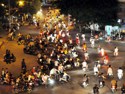 Quái xế quậy tưng, một loạt lãnh đạo CSGT bị kỷ luật