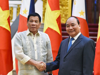 Tổng bí thư, Thủ tướng gặp Tổng thống Philippines Duterte