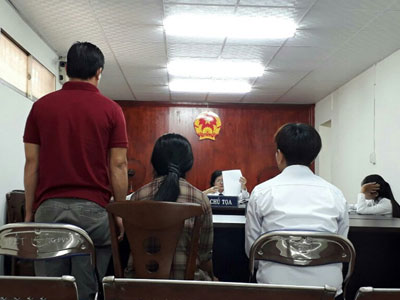 Lĩnh án vì trộm vàng của cha mẹ trốn đi "bụi"