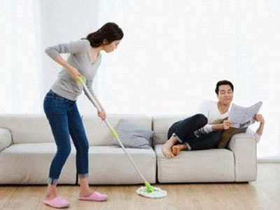 Phụ nữ Việt phải làm việc nhà nhiều gấp đôi chồng