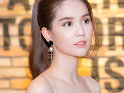Báo Trung Quốc gọi Ngọc Trinh là Angelababy của Việt Nam