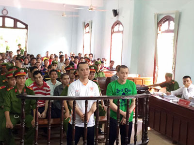 Xử trùm “xã hội đen” huy động hơn 50 đàn em đi giết người