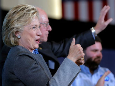 Tờ báo 126 năm thân Cộng hòa lao đao sau khi đề cử Clinton