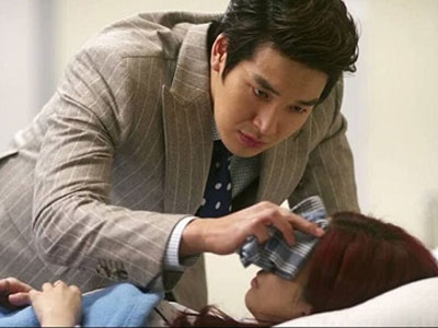 Bí mật kinh hoàng sau những lần vợ giấu chồng nôn ọe