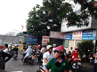 Cô gái 18 tuổi tố bác sĩ phụ khoa hiếp dâm: "Gia đình bạn trai hủy hôn, đòi lại 20 triệu đồng tiền lễ"