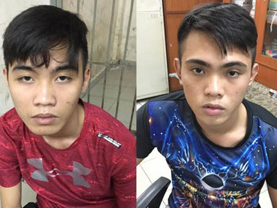 Đặc nhiệm Sài Gòn đá văng 2 tên cướp túi xách của du khách