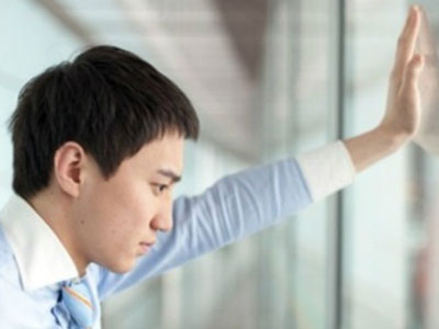 Mới đi làm bạn gái tôi đã vào khách sạn nhiều lần với đồng nghiệp