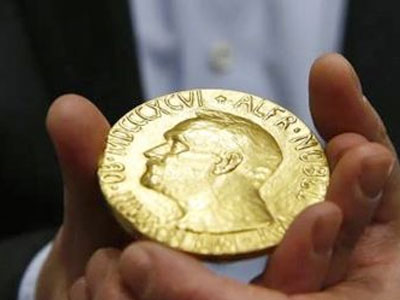 Nobel Vật lý vinh danh "bí mật các vật chất lạ"