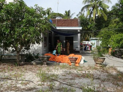 Nghi bị rêu rao chuyện ngoại tình, bắt trói, đánh đập hàng xóm