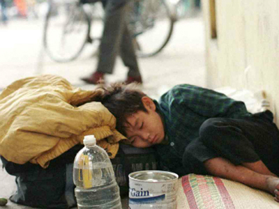 Trẻ bụi đời ở Hà Nội trên báo Anh