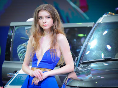 Dàn chân dài tại Vietnam Motor Show 2016