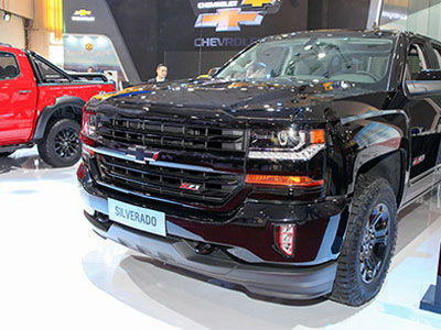 Chevrolet Silverado Midnight - siêu bán tải Mỹ ra mắt Việt Nam