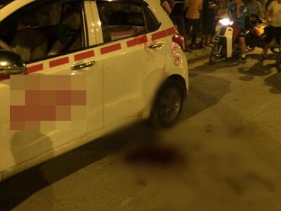 Tài xế taxi bị thanh niên 19 tuổi truy sát, cứa cổ ở Hà Nội?