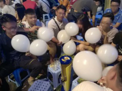 Ẩn họa khi chơi bóng cười