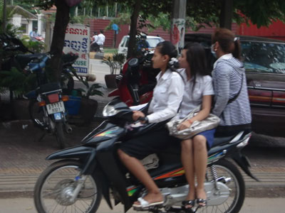 Clip: 4 kiểu lái xe "điển hình" của các chị em khiến ai cũng khiếp sợ