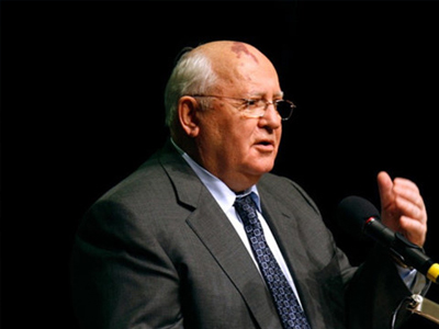Ông Gorbachev cảnh báo thế giới chạm đến "đỉnh điểm nguy hiểm"