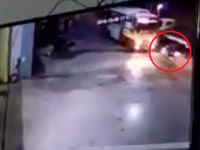Video: Xe máy phóng nhanh lao thẳng vào đầu xe buýt ở Thái Nguyên