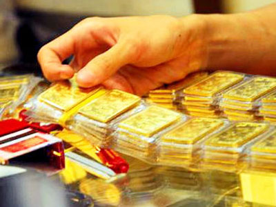Giá vàng hôm nay 12/10: Đổ gục, không thể gượng dậy