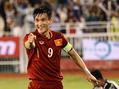 Chuyên gia người Đức khen thể trạng của Công Vinh