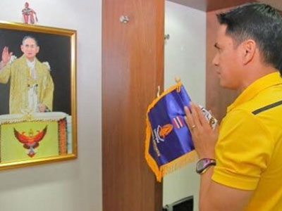 Nhà vua băng hà, Thái Lan dừng mọi hoạt động bóng đá