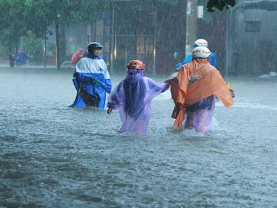 Quảng Bình ngập nặng, 5 người chết và mất tích