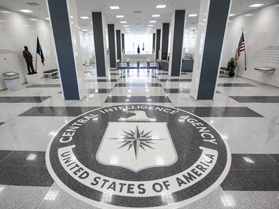 Báo Mỹ: CIA chuẩn bị tấn công mạng Nga