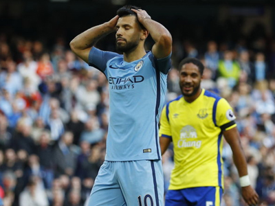 De Bruyne và Aguero đá hỏng penalty, M.C chật vật thủ hòa Evetron
