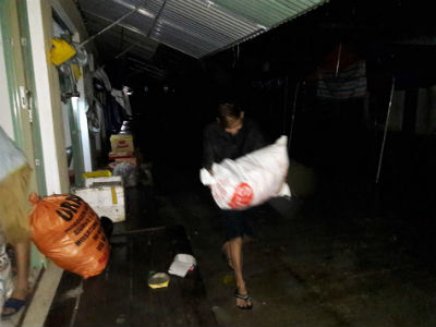 Hà Tĩnh: Cả làng đánh kẻng chạy lũ suốt đêm