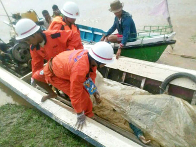 Đắm phà chở sinh viên, hơn 100 người chết và mất tích