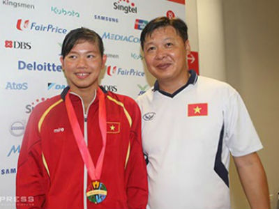 HLV Đặng Anh Tuấn: "Ánh Viên không vô tổ chức, vơ vét huy chương"