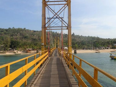 Sập cầu tại đảo nghỉ dưỡng Bali, hàng chục người thương vong