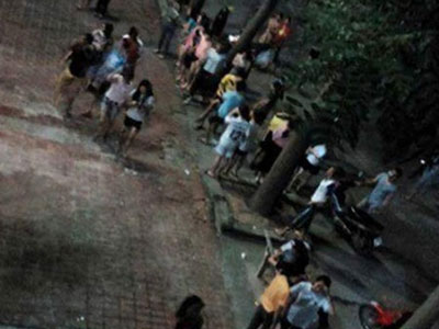 Hà Nội: Chia tay đòi quà, nam sinh bị bạn gái cũ chém rách đầu