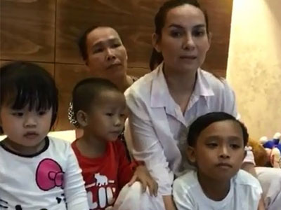 Phi Nhung, Hồ Văn Cường hát tặng người dân miền Trung