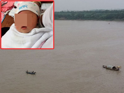 Hà Nội: Tìm thấy thi thể người mẹ tự tử vì trầm cảm sau sinh, để lại con thơ mới 1 tháng tuổi