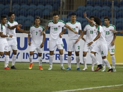 HLV U19 Việt Nam nghi U19 Iraq... gian tuổi