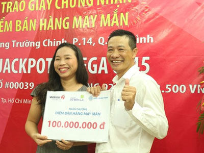 Thưởng 100 triệu cho điểm bán tờ vé số trúng 92 tỷ