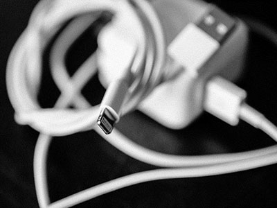 Có tới 90% phụ kiện "chính hãng Apple" bán trên Amazon là hàng giả