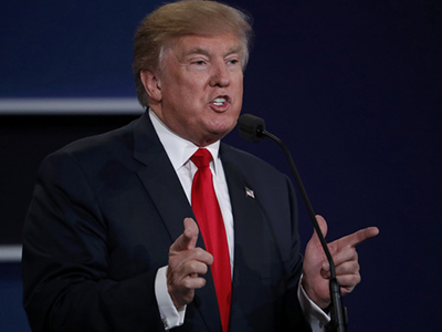 Khán giả la ó khi Trump nói không ai tôn trọng phụ nữ hơn ông