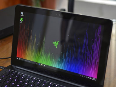 Laptop chơi game dáng "siêu mẫu" giá 43,6 triệu đồng