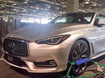 Hàng hot Infiniti Q60 Coupe 2017 đầu tiên tại Việt Nam