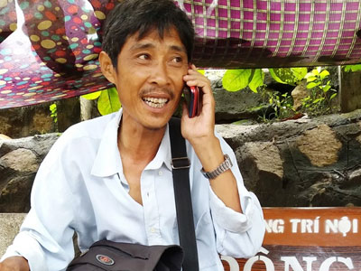 Người bán vé số độc đắc 92 tỷ đồng kể chuyện phải lánh mặt