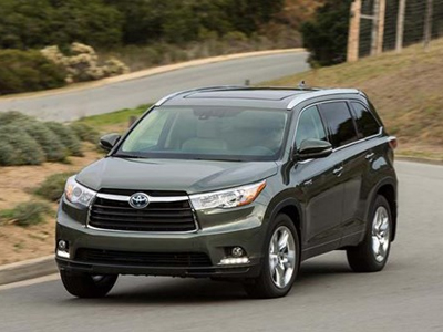 Triệu hồi 7100 xe Toyota Highlander 2016 dính lỗi