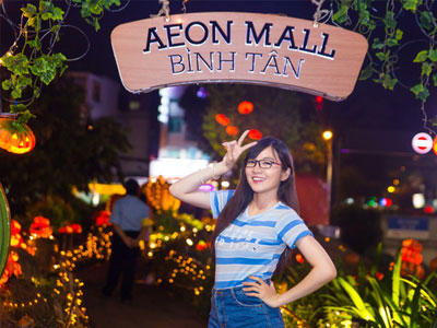 Giới trẻ Việt phát cuồng với "Làng bí thần tiên" đón Halloween
