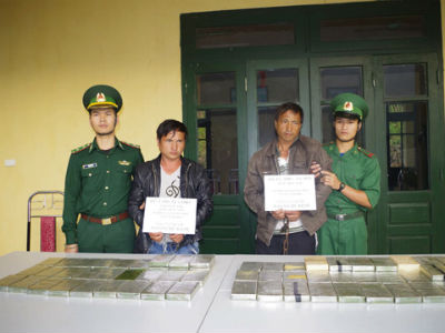 Thanh Hóa: Bắt hai đối tượng vận chuyển 69 bánh heroin